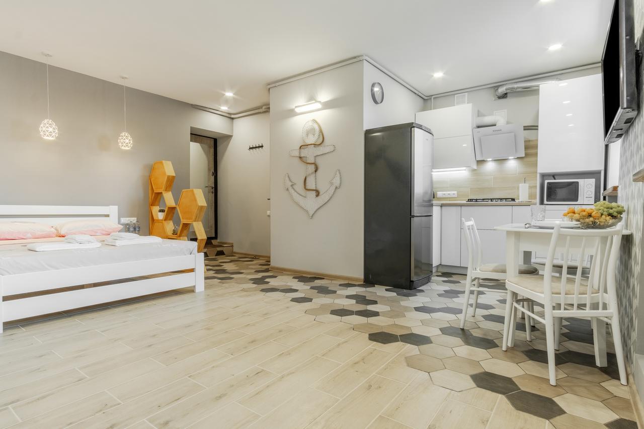 Vip Apartment Blue Whale Odesa Exterior photo